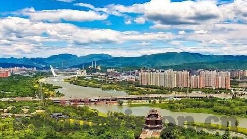 何苗果冻传媒视频-探索何苗果冻传媒视频，网络文化的新兴现象与影响